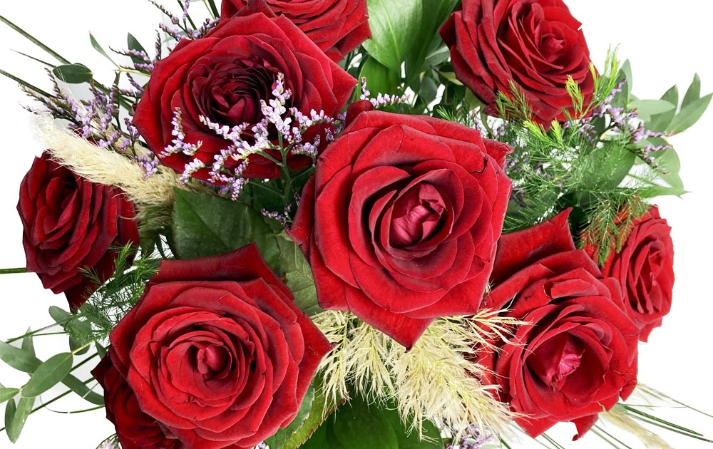 Frauentag in Russia: From Moscow's Flower Markets to the Front Lines